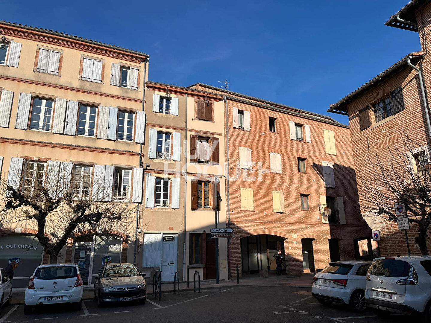 ALBI TRIBUNAL - Bureau environ 10 m2 