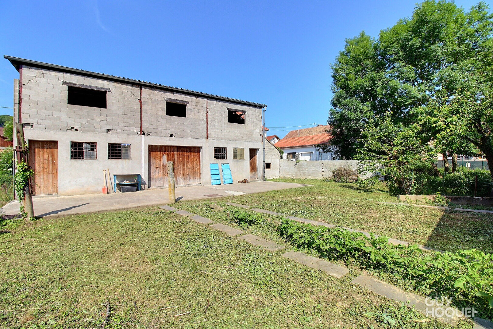 VENTE d'une ancienne ferme T7 (176 m²) à ASPACH - 2 Maisons et une grange
