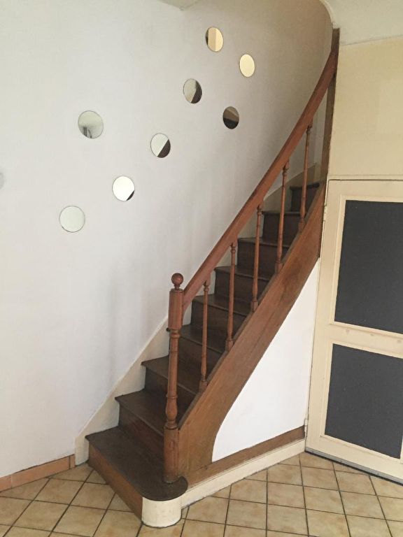 À louer, maison d'une surface habitable de 48 m², 3 pièces à AMIENS (80000).