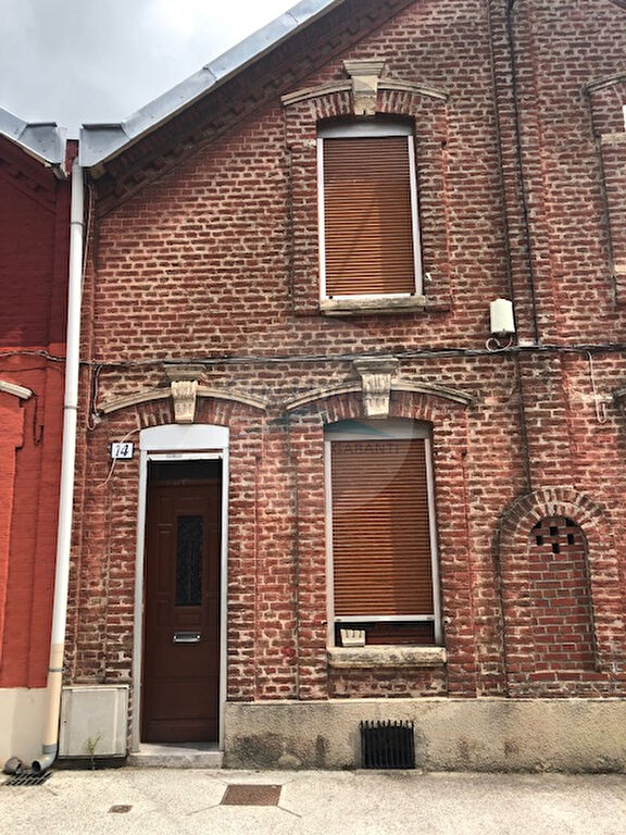 AMIENOISE A RENOVER AVEC JARDINET - IDEAL LOCATIF