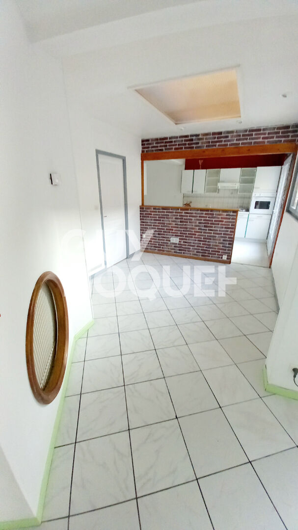 A louer  Maison centre ville CORBIE vivable de plain pied
