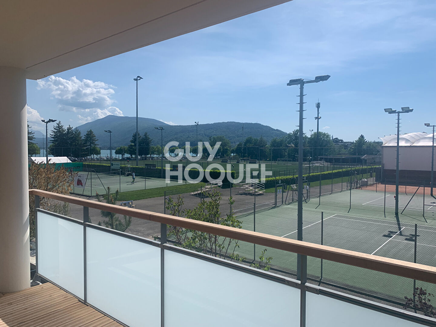 APPARTEMENT T3 A 300 M DU LAC !