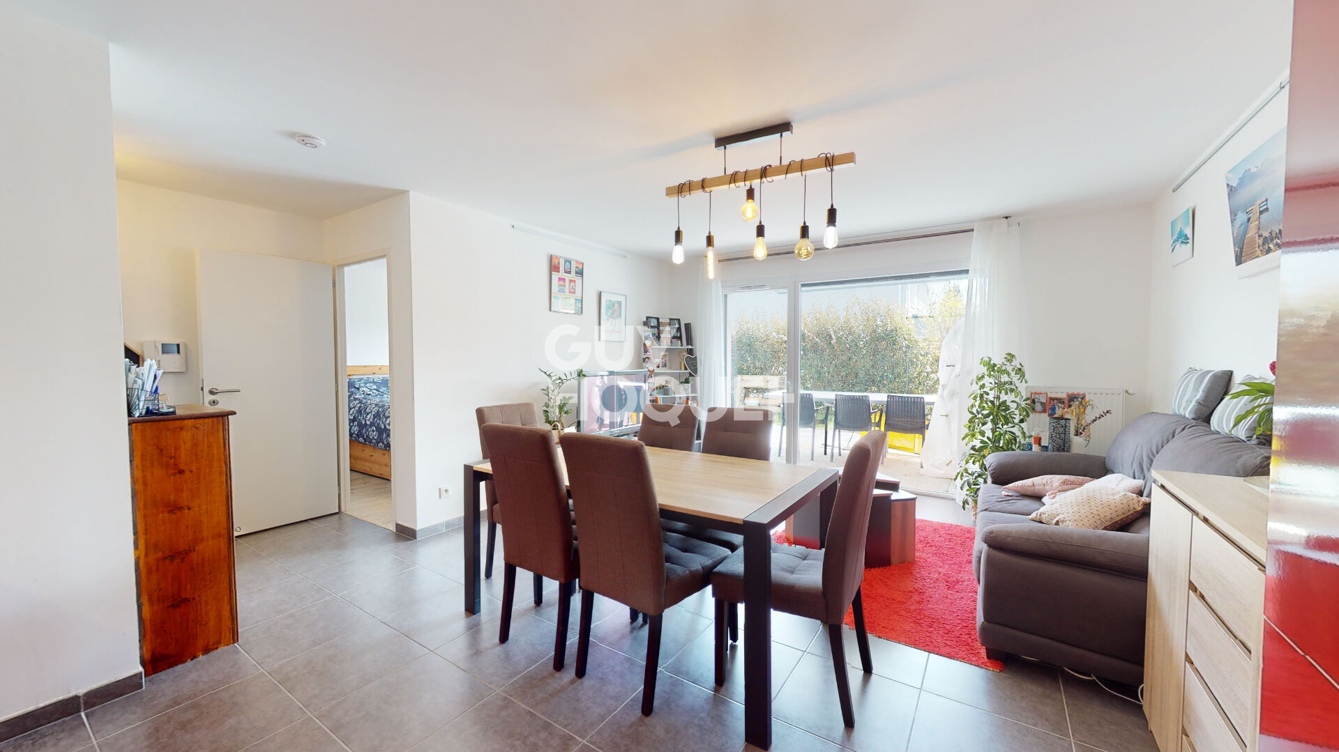 APPARTEMENT T2 REZ DE JARDIN AVEC GARAGE - CHARVONNEX