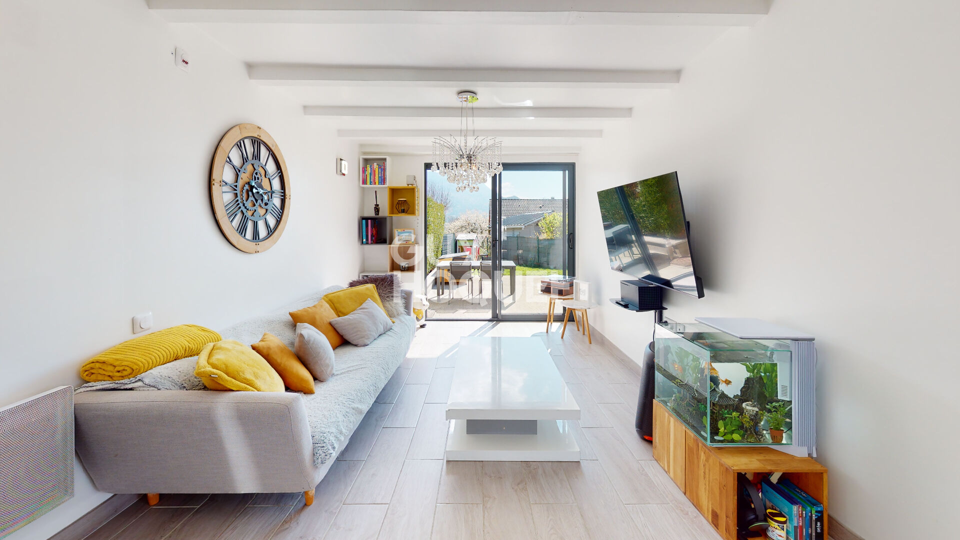 MAISON NAVES PARMELAN 4 PIECE(S) 55 M2