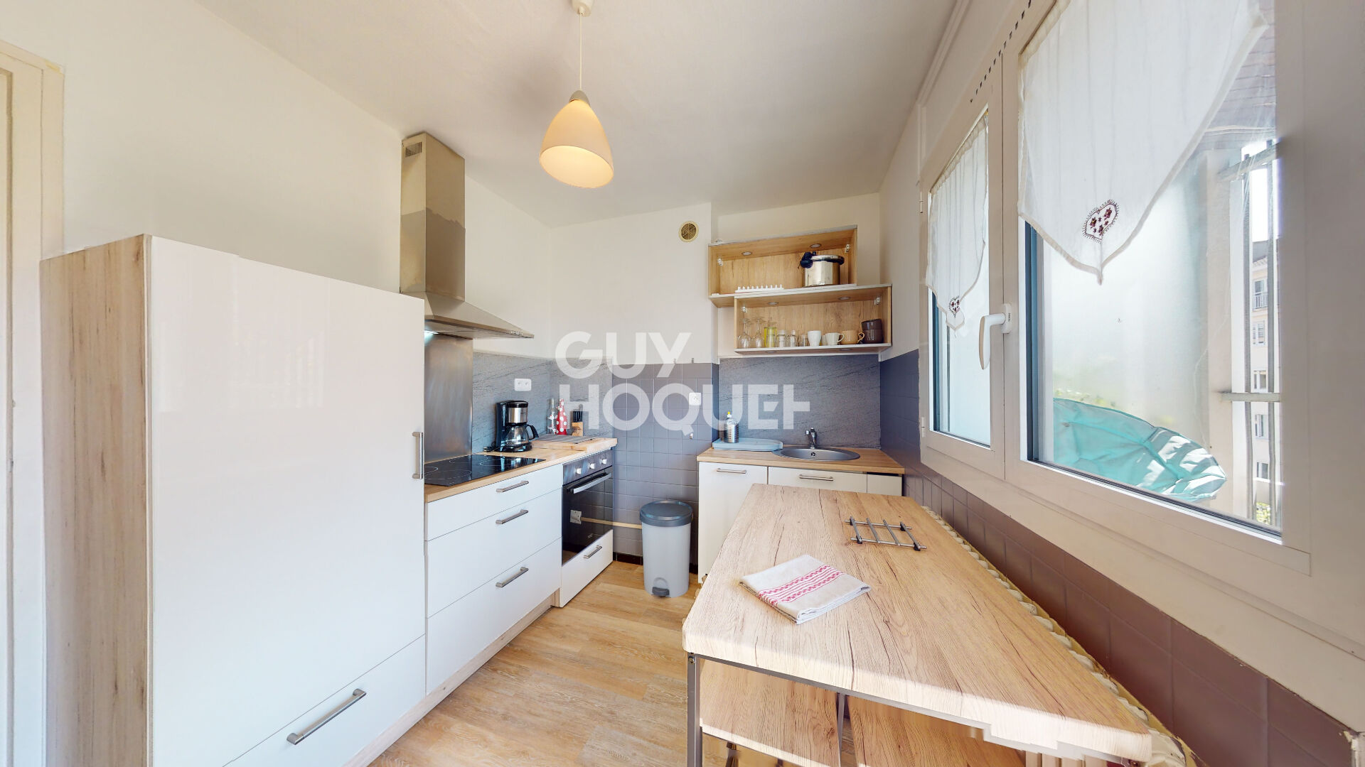 ANNECY CENTRE - APPARTEMENT TYPE 1B en étage élevé