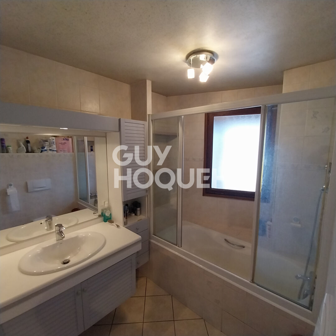 Appartement Thones 4 pièce(s) 72 m2