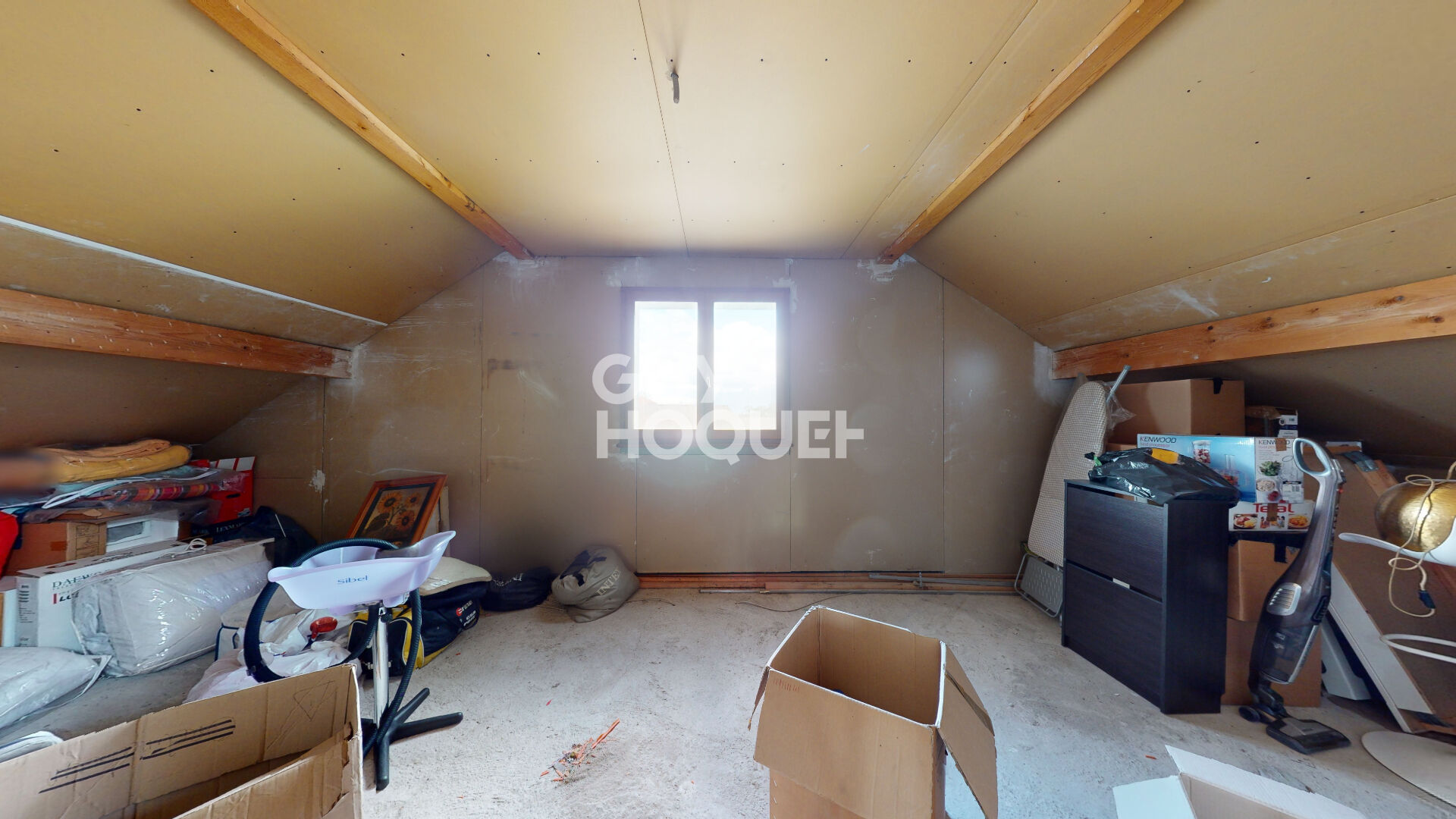 Plateau dans les combles à aménager