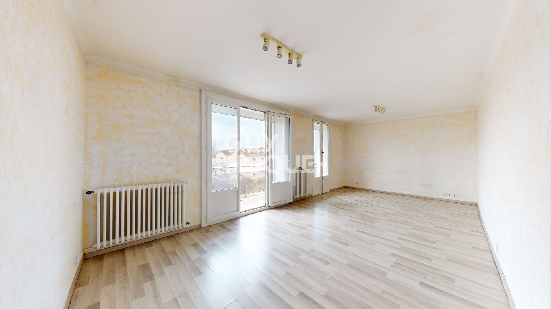 ANNECY - T2 Dernier étage secteur La Plaine/Gendarmerie