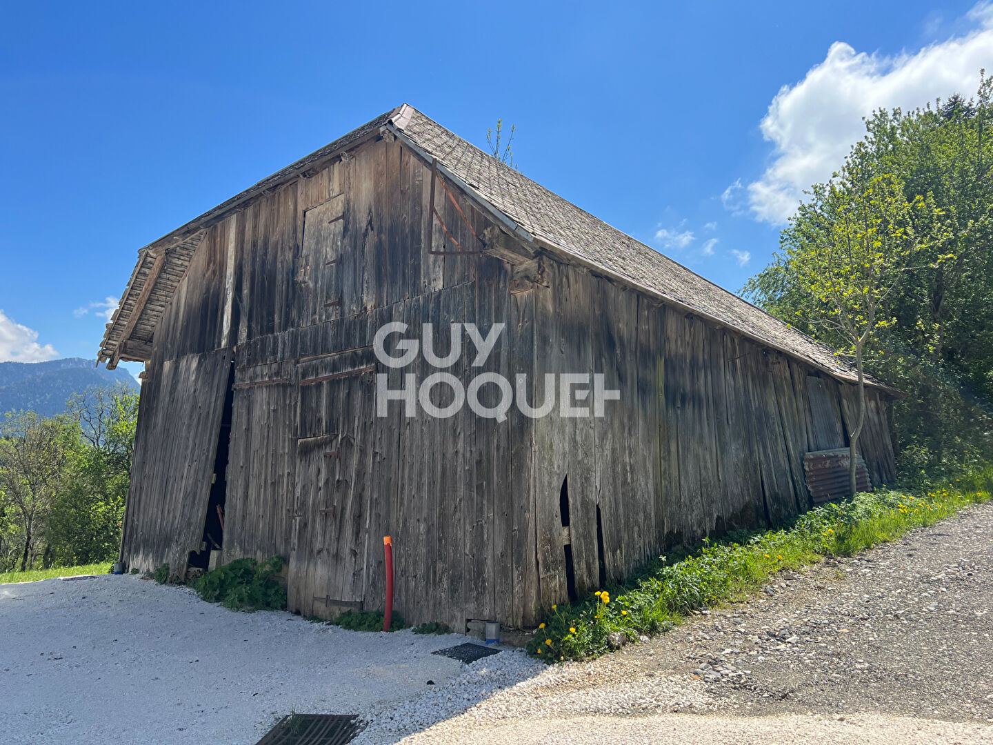 Maison Leschaux 6 pièce(s) 292.01 m2