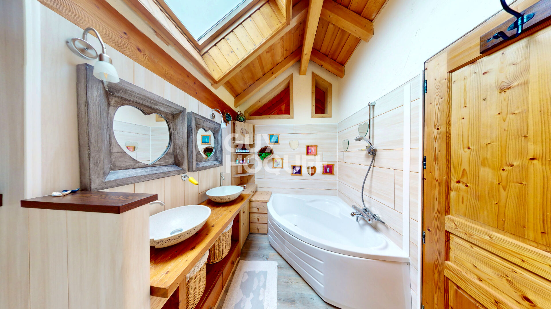 Maison Saint Eustache 6 pièce(s) 186 m2 - 1575 m² de terrain