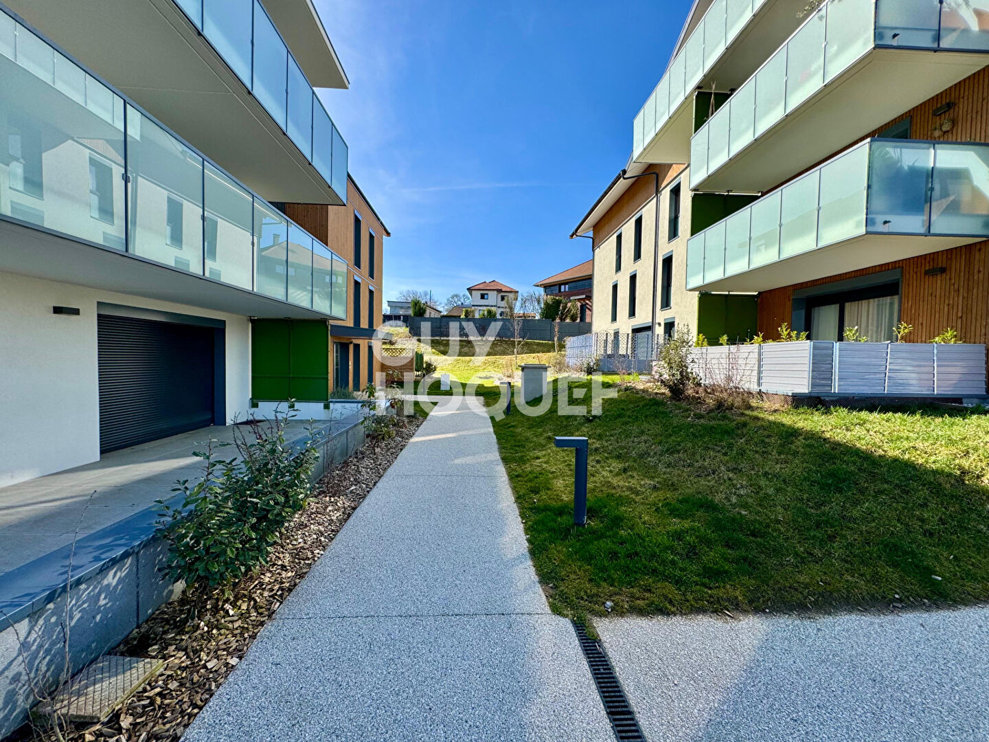 "RARE À REIGNIER-ÉSERY ? T4 DE 2022, 3 CHAMBRES, BALCON 12 M², DOUBLE PARKING"