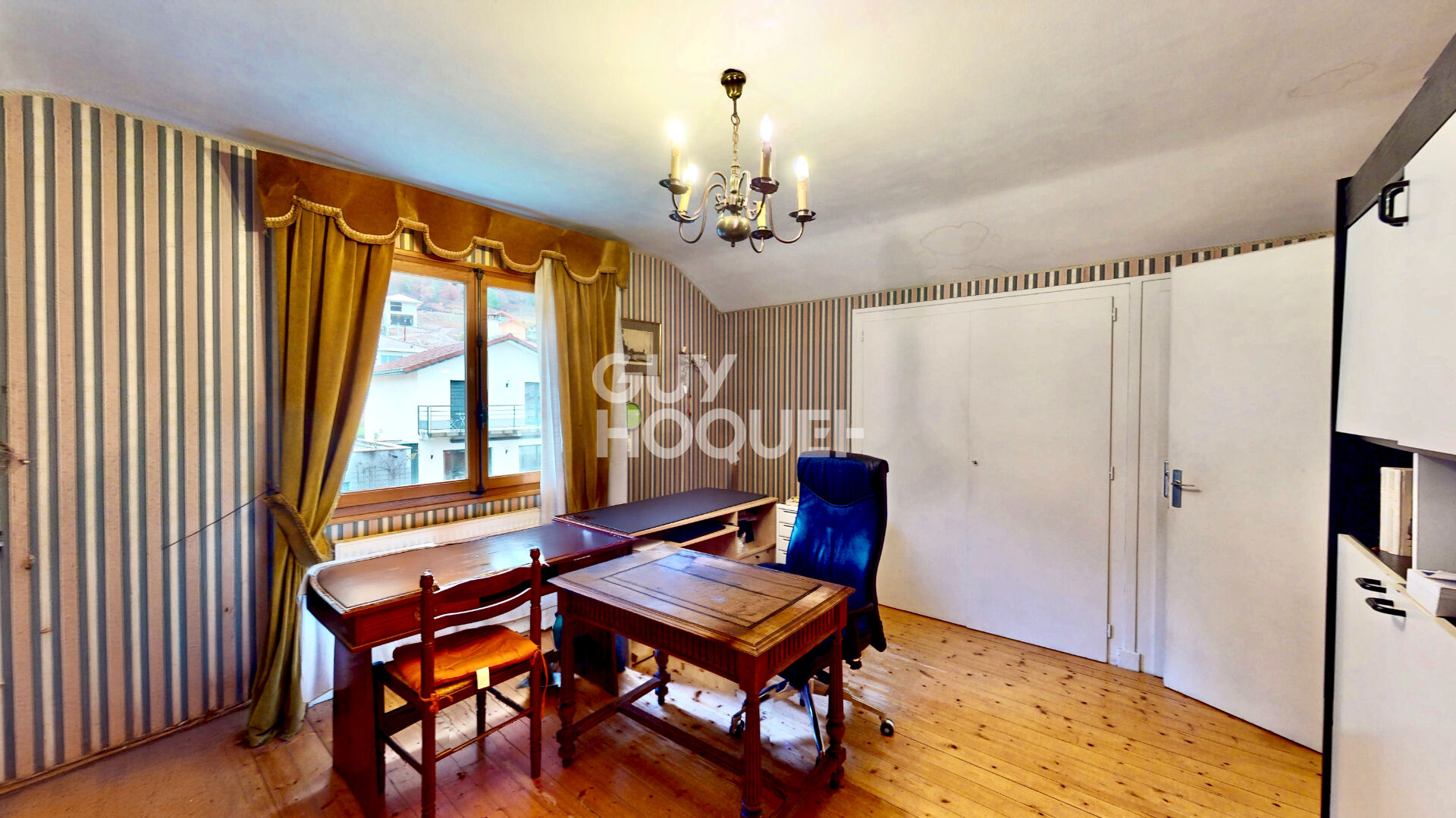 Maison Sevrier 10 pièce(s) 274 m2 - Vue Lac - Garage - Carport