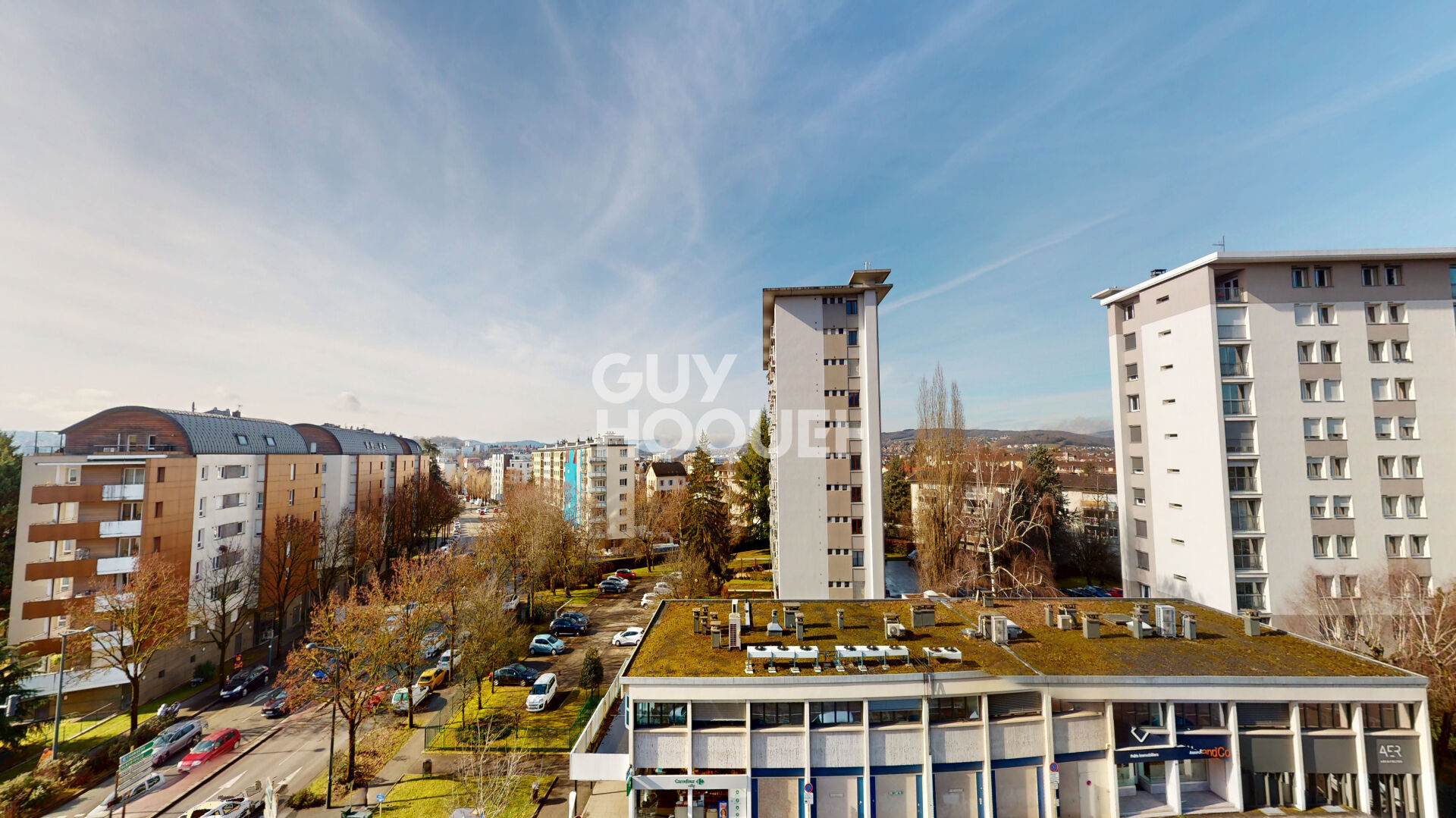 ANNECY - Studio lumineux avec vue dégagée et place de parking