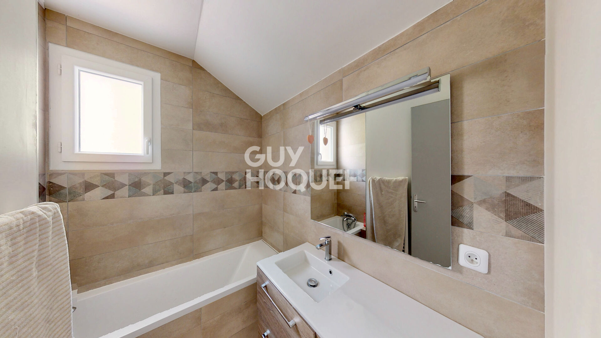 Charmante Maison Villy-le-Bouveret, implantée sur un terrain de 602 m²