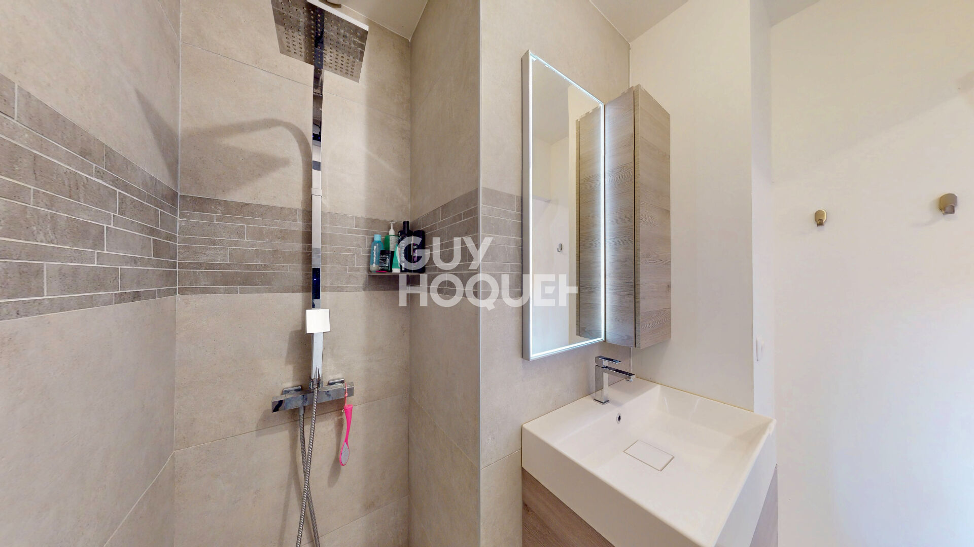 Charmante Maison Villy-le-Bouveret, implantée sur un terrain de 602 m²