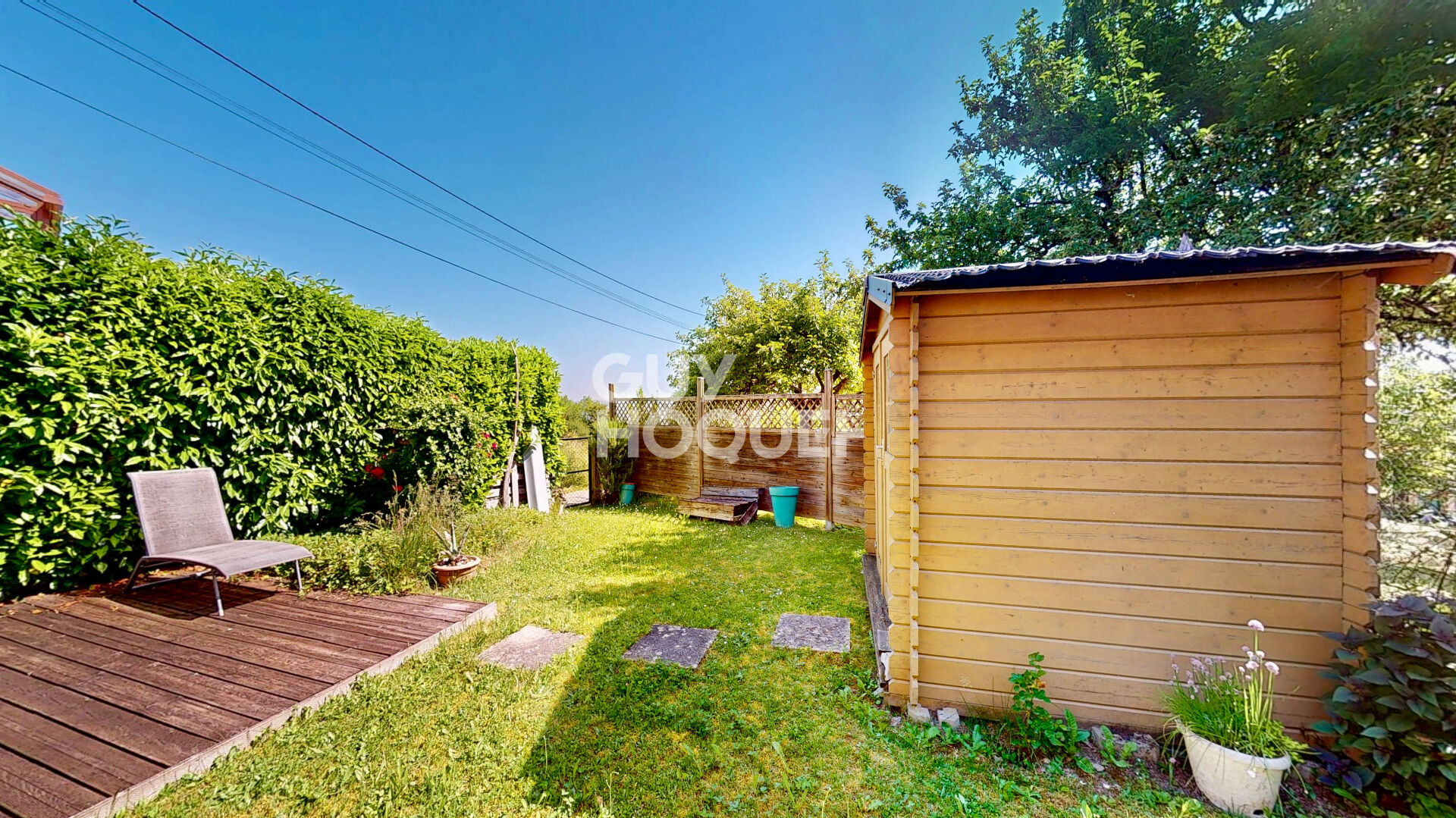 Maison de village avec jardin, garage et combles - Au Calme