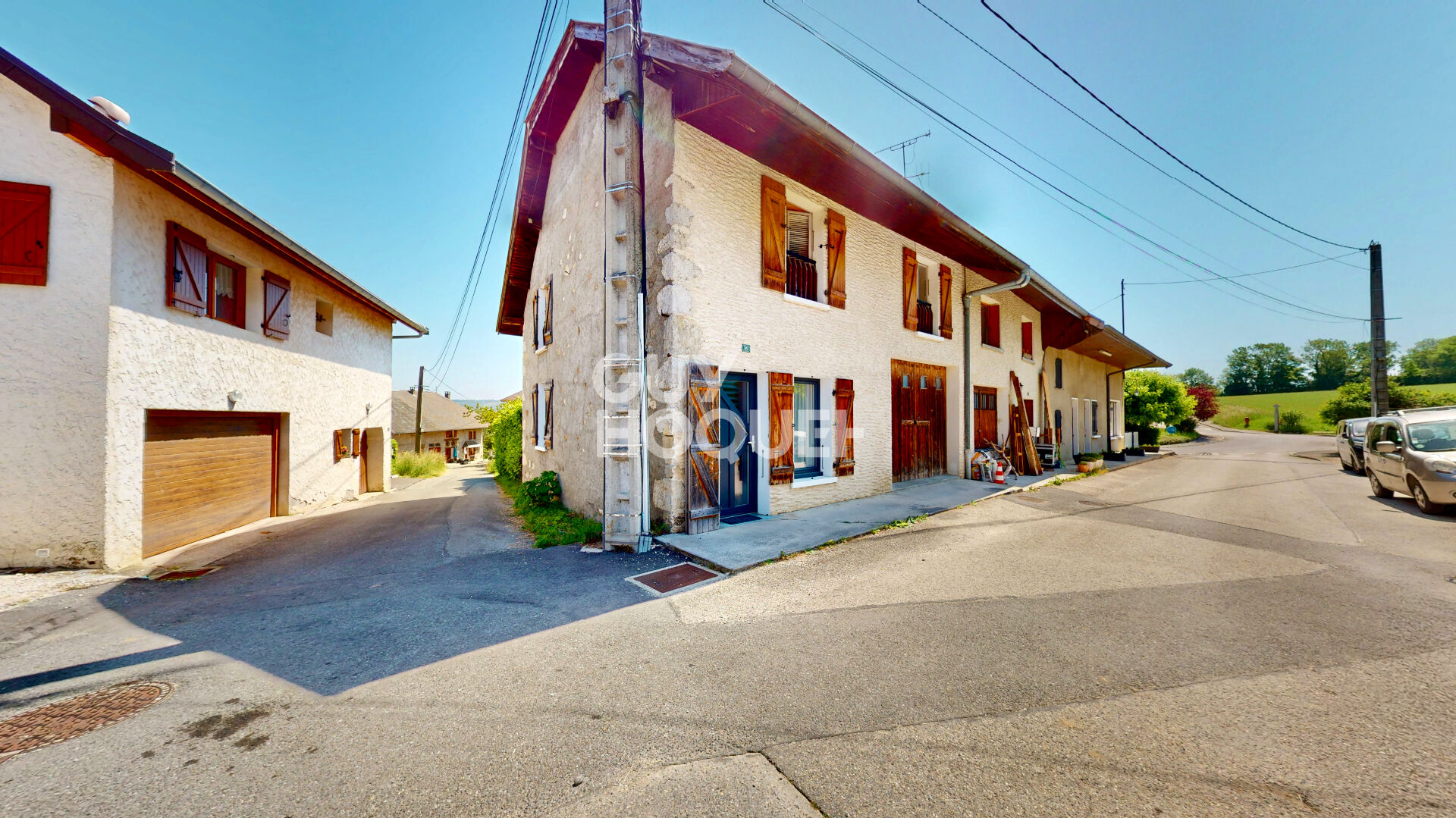 Maison de village avec jardin, garage et combles - Au Calme