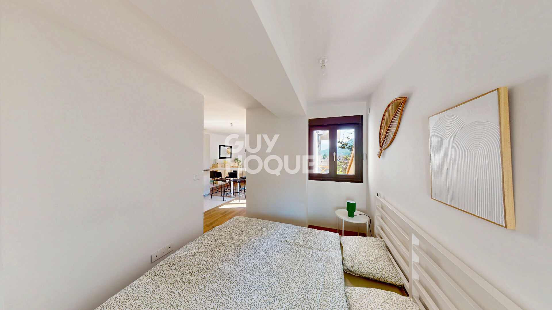 Appartement Sevrier 1 pièce 31 m2 - Vue Lac - Parking - Cave