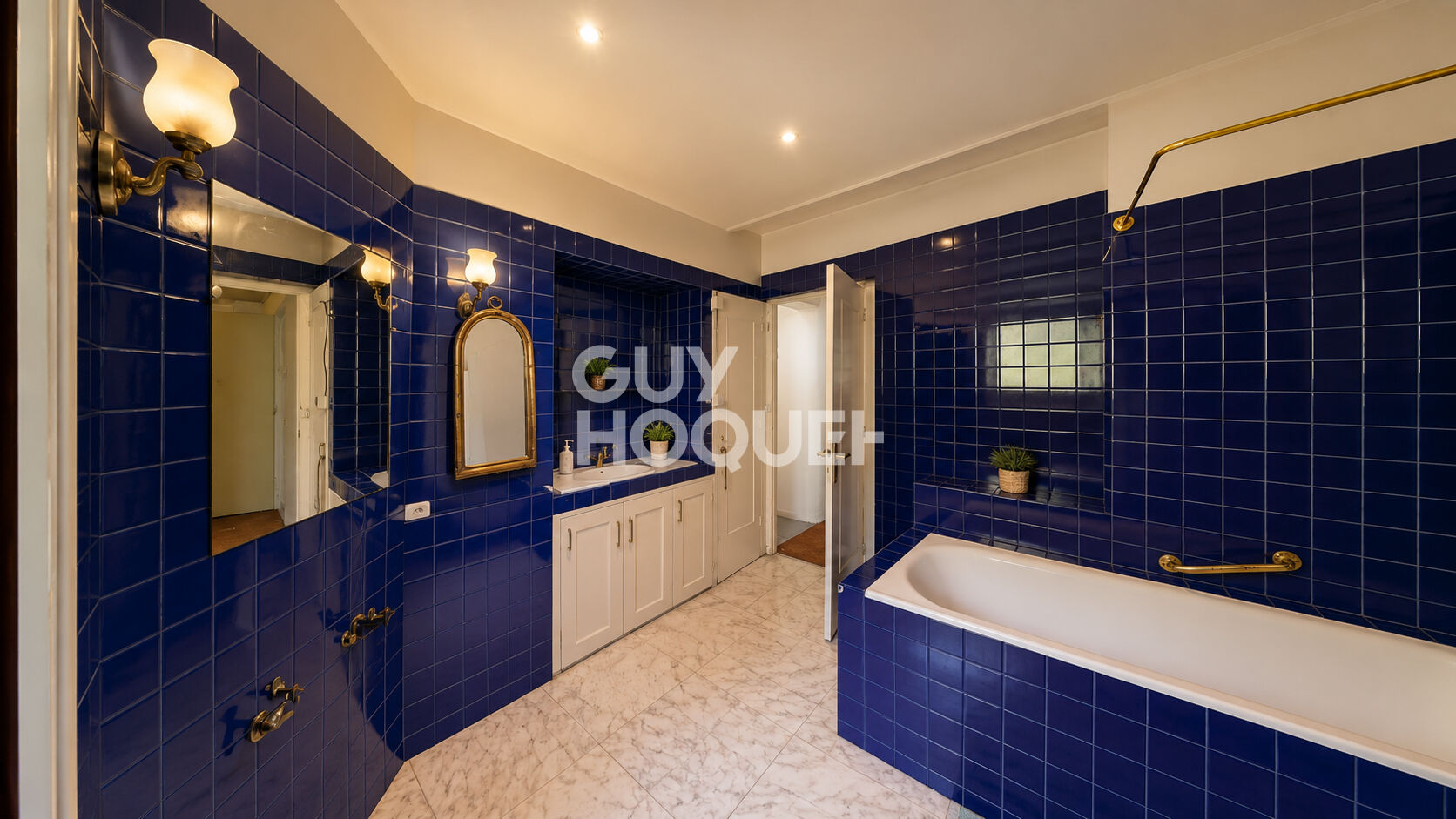 Maison Grignon 14 pièces 389.07 m2 - DPE C