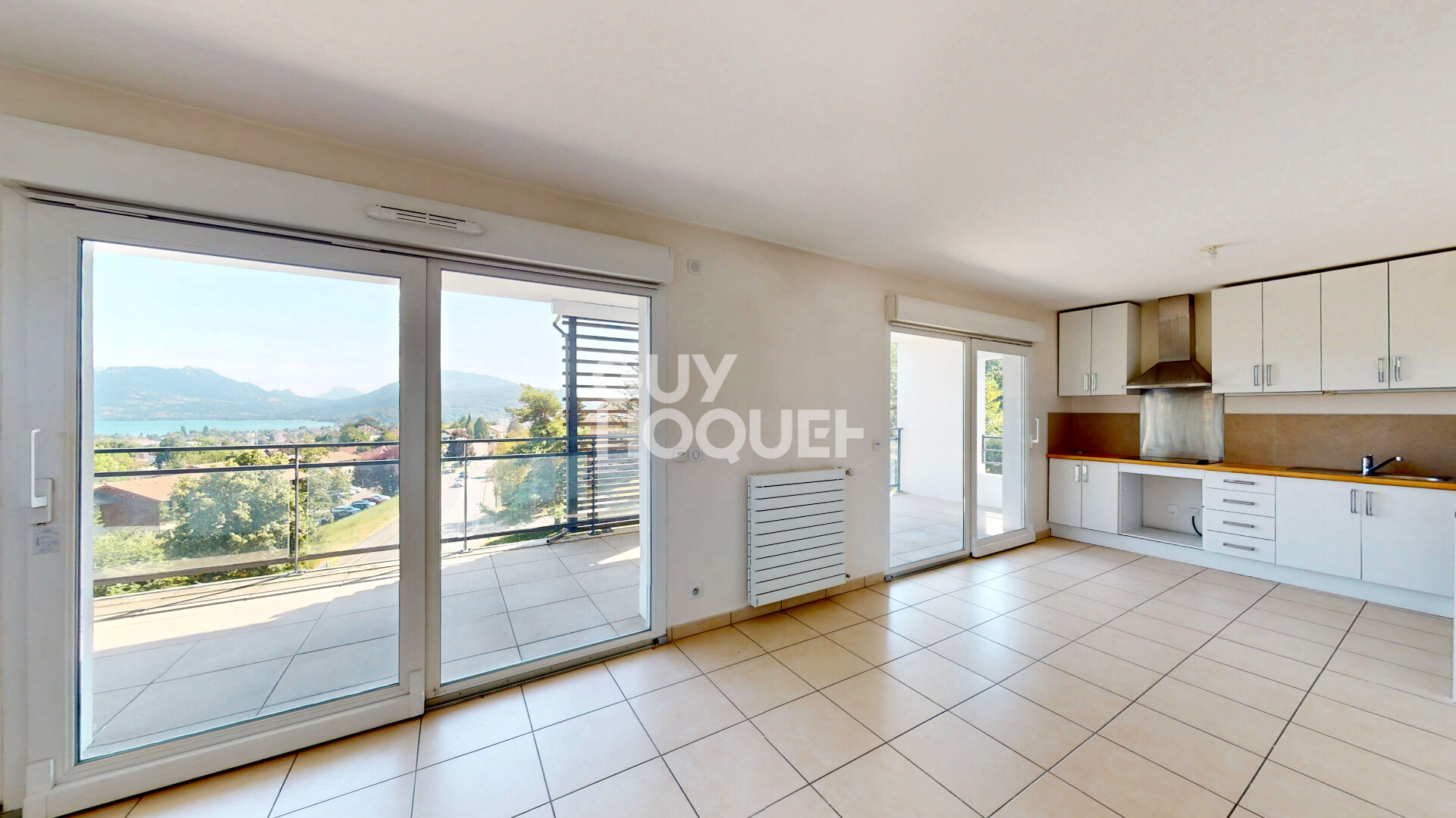 T3 de 72 m² avec Vue lac et grand extérieur - Garage - Cave