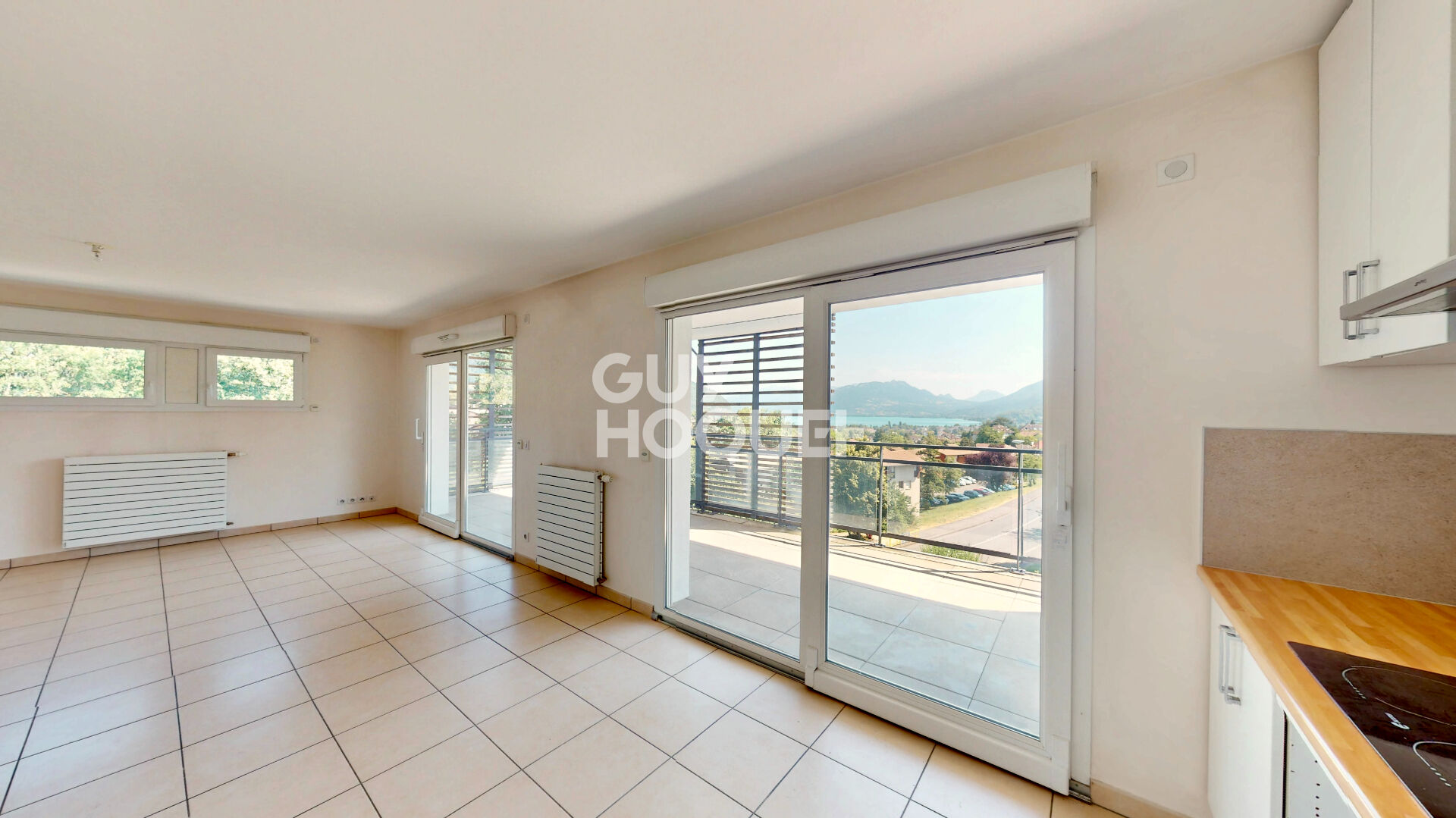 T3 de 72 m² avec Vue lac et grand extérieur - Garage - Cave