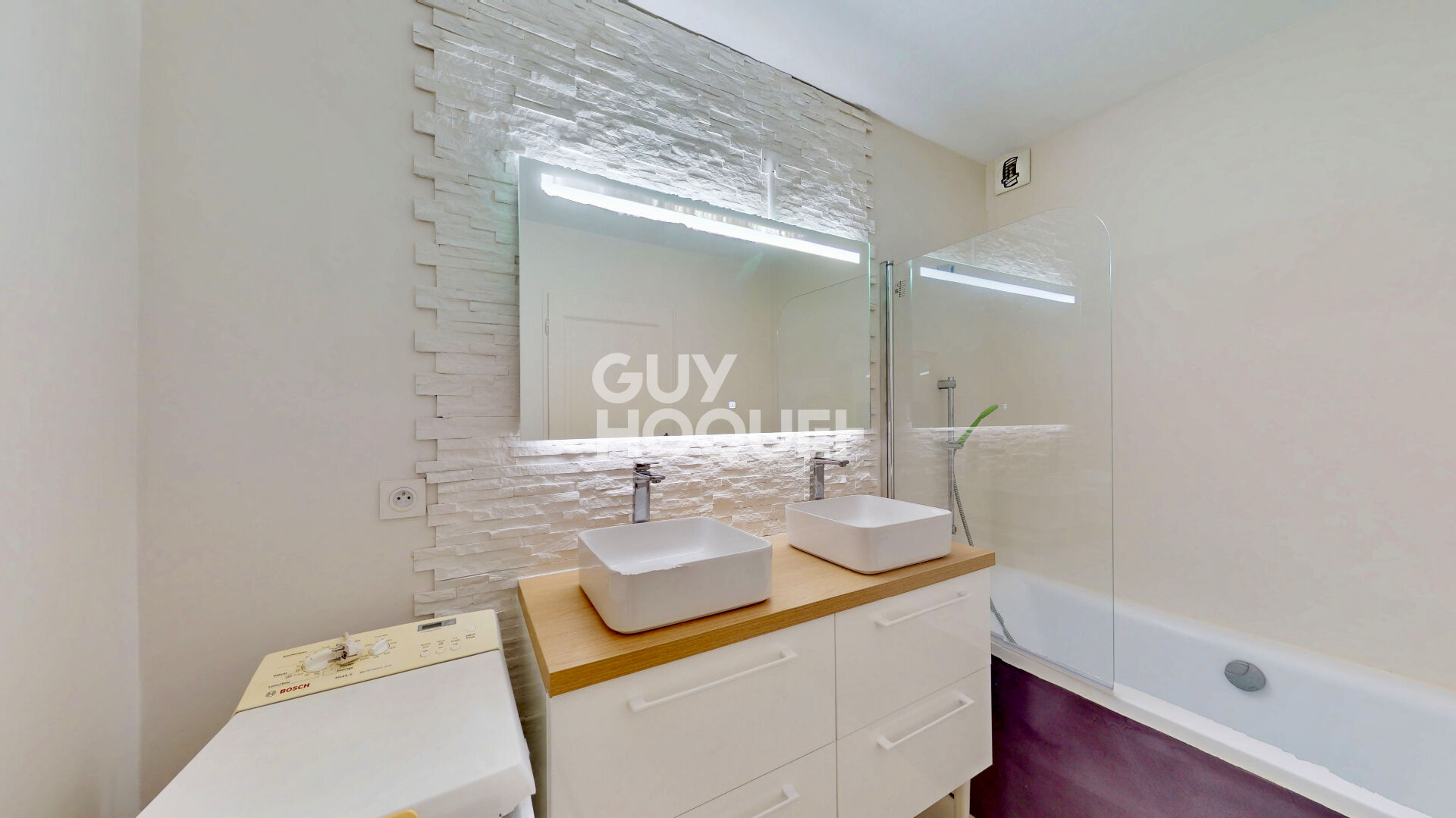 T3 de 74 m², Ancien T4, Deux balcons, Cave