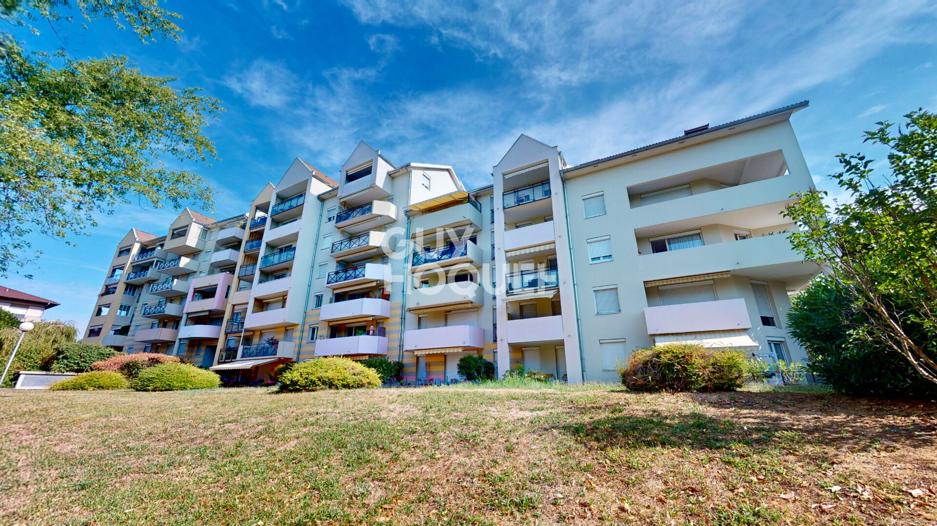 ANNECY-LE-VIEUX - Appartement T3 traversant avec terrasse, garage et cave