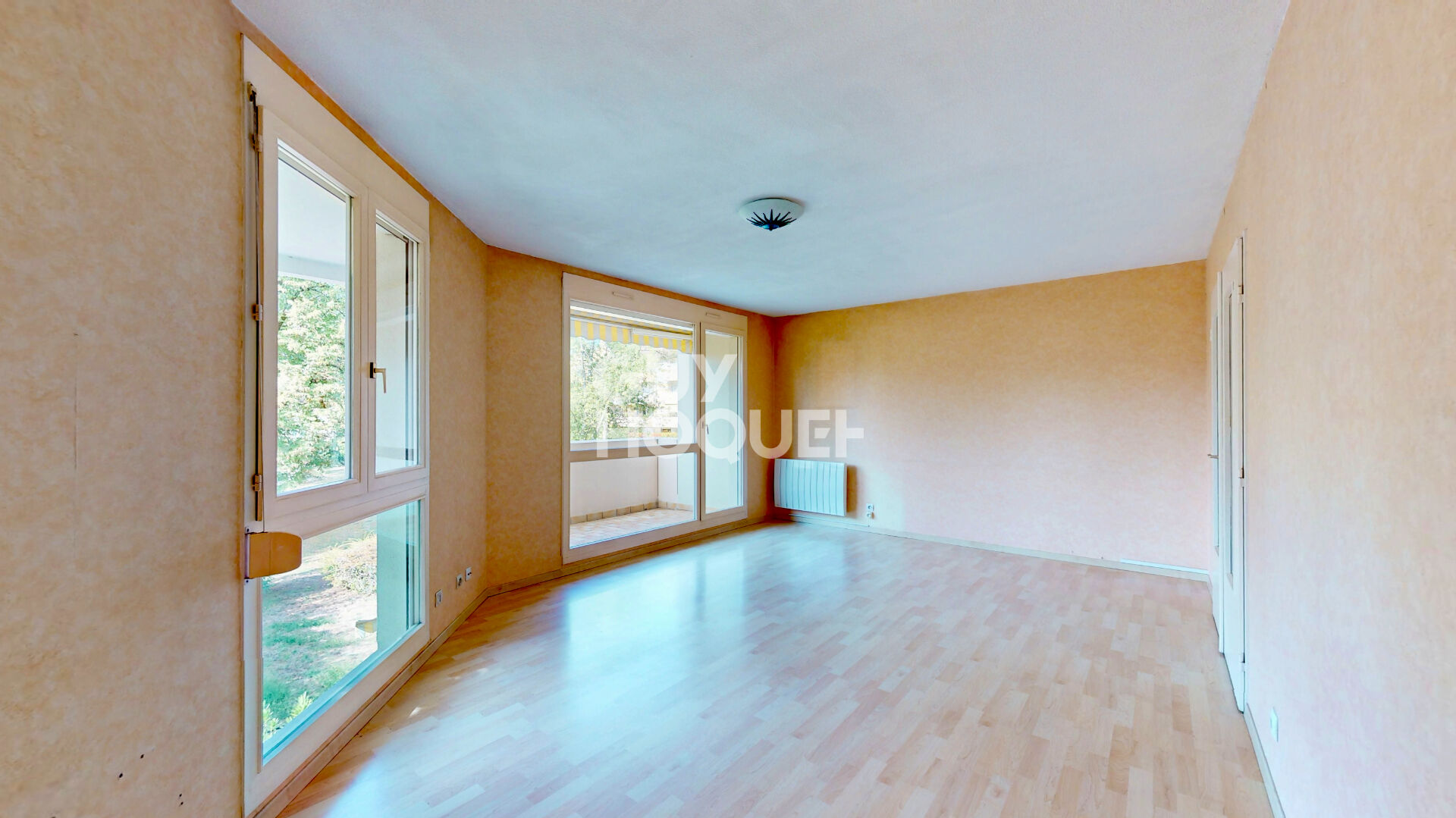 ANNECY-LE-VIEUX - Appartement T3 traversant avec terrasse, garage et cave