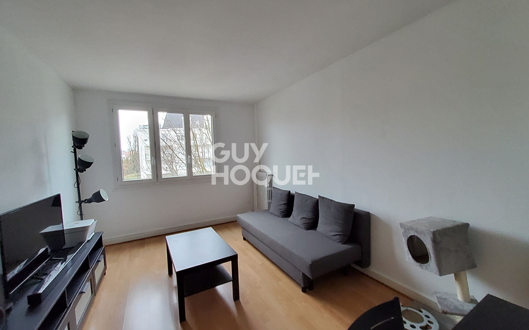LOCATION : appartement 2 pièces (37 m²) à FRESNES