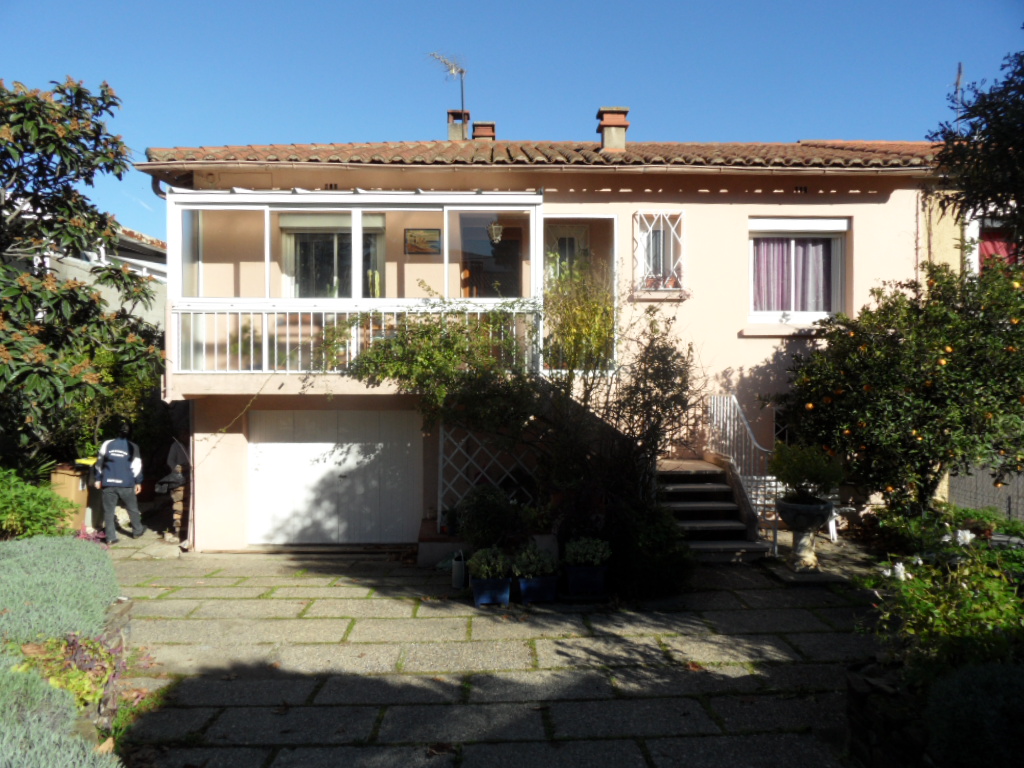 Maison T4 à louer à Argeles Village avec jardin et garage