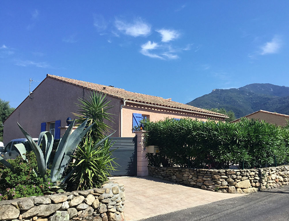 Vue Albères Sur terrain de 700 m²