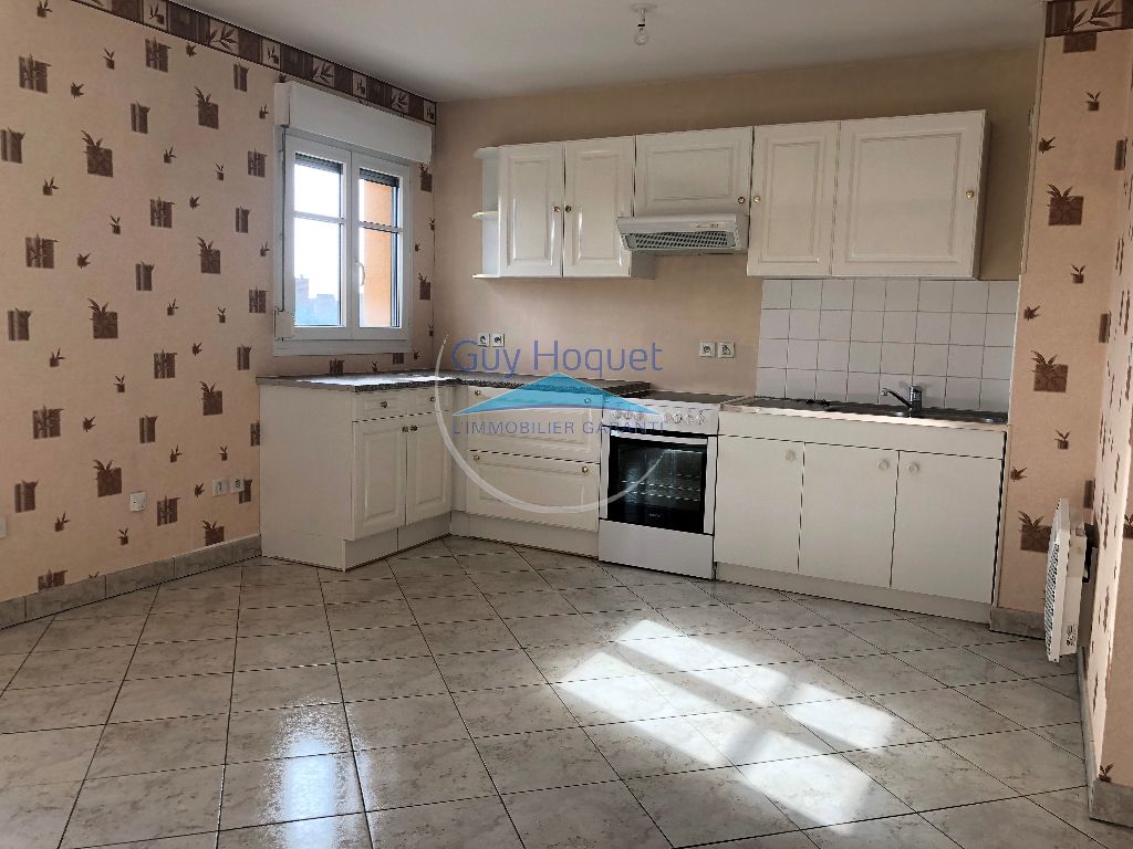 Appartement  T3 d'environ 61 m² à vendre à SECLIN (59113).