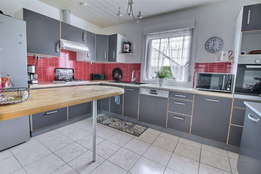 PLEIN PIED 3 chambres SAILLY SUR LA LYS