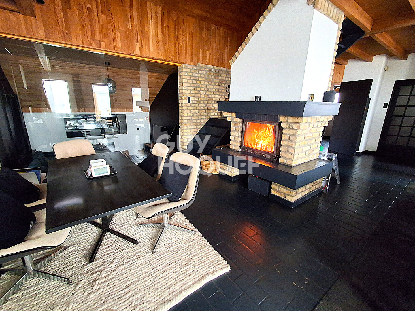 Maison de caractère : parcelle de + 12000 m²