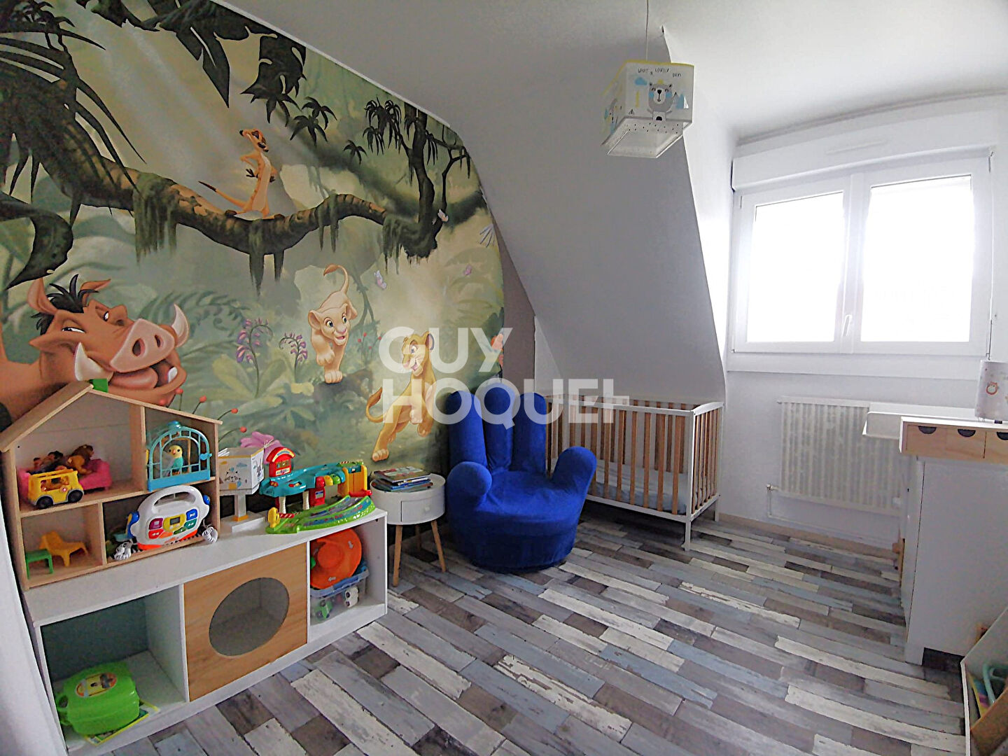 Maison familiale avec 5 chambres, garage et grand jardin