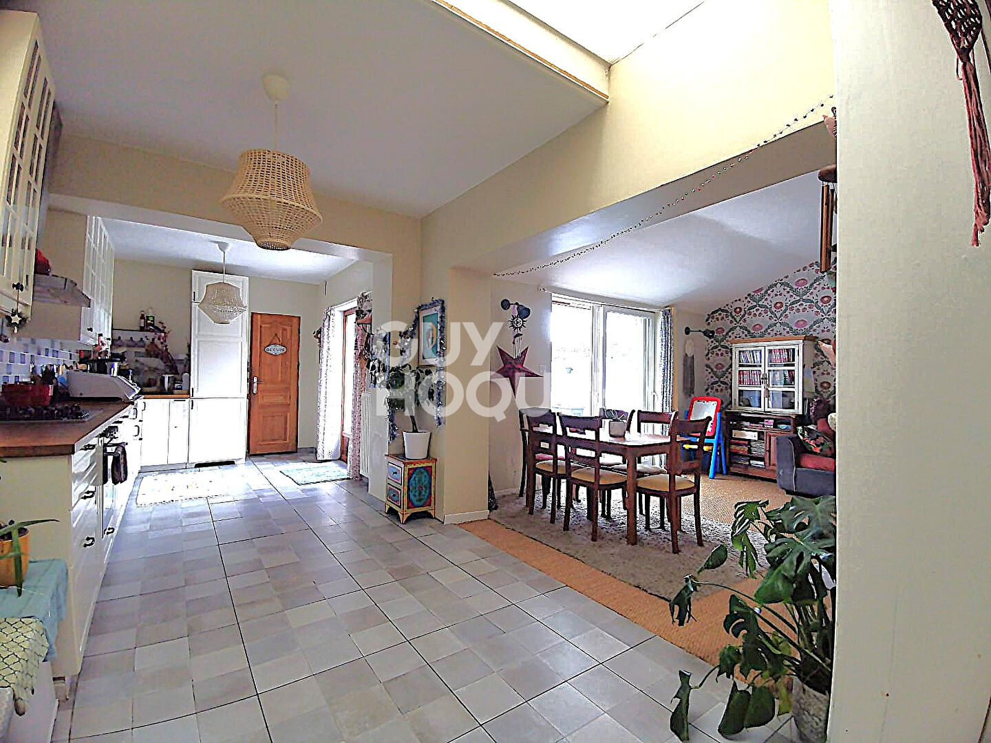 Maison de 140 m² avec jardin et garage