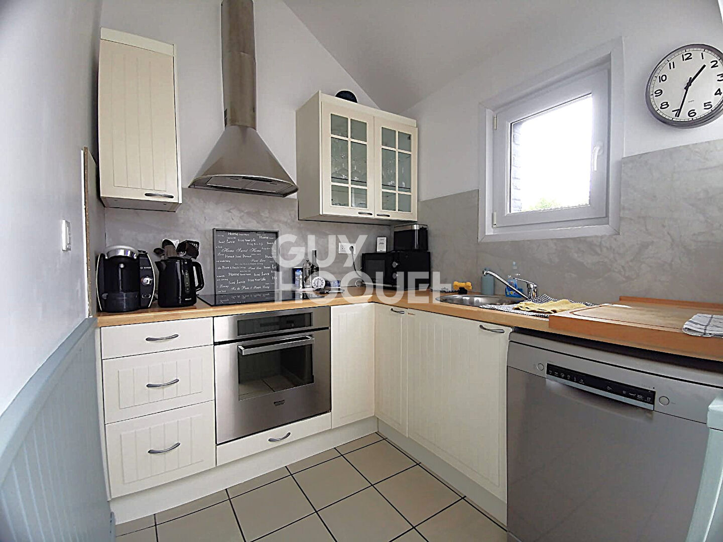 Centre République : maison avec jardin & garage