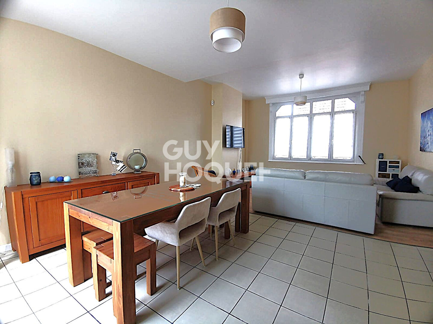 Centre République : maison avec jardin & garage