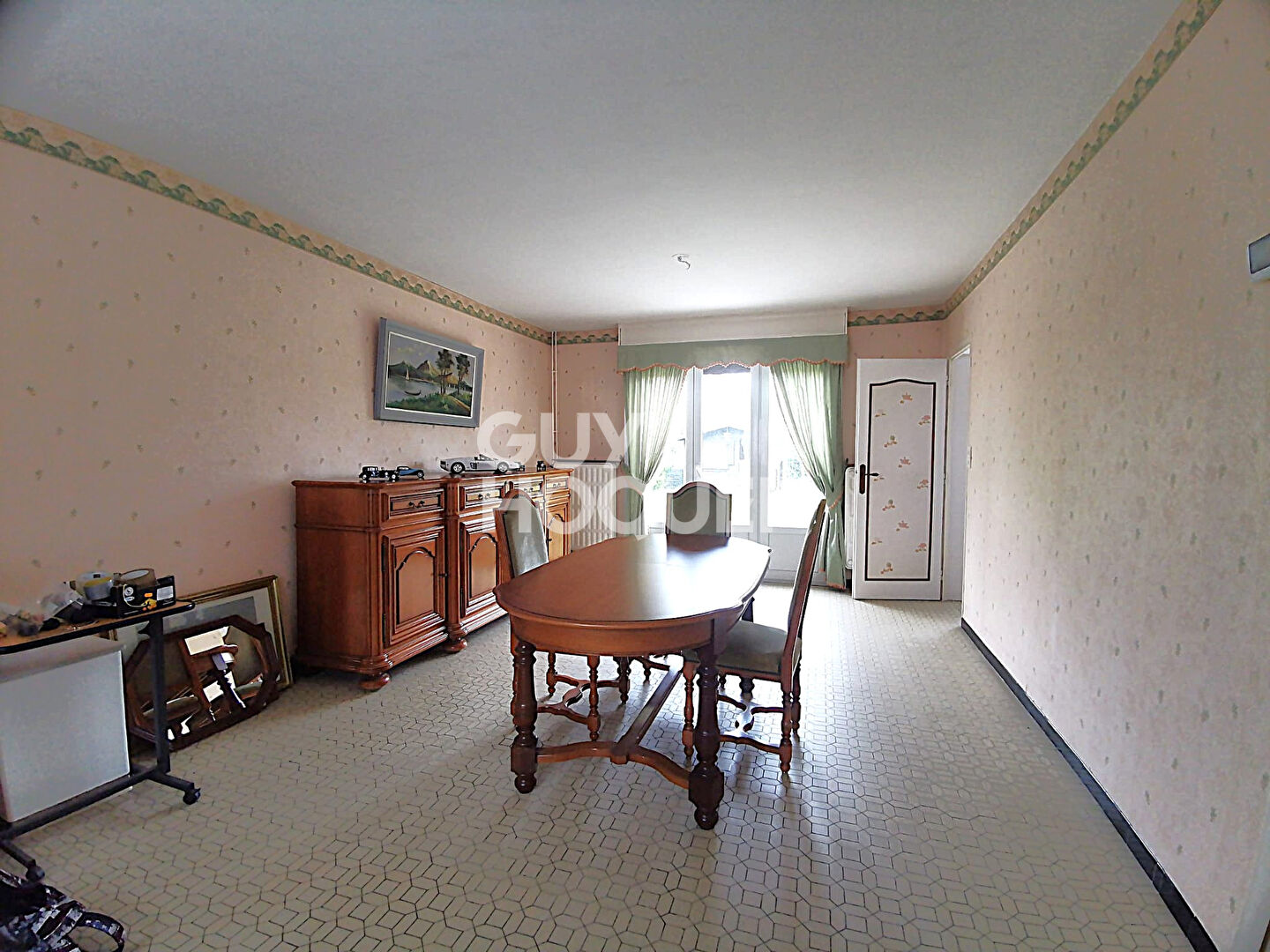 Maison avec jardin et garage