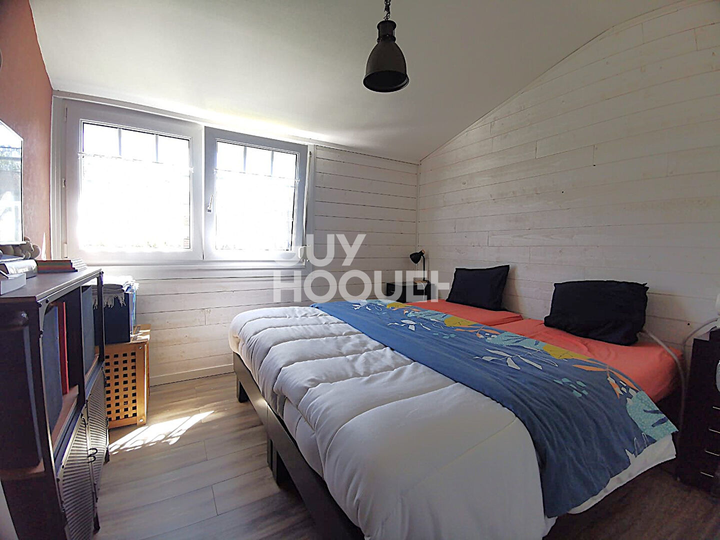 LEO LAGRANGE : maison avec jardin, garage & stationnement