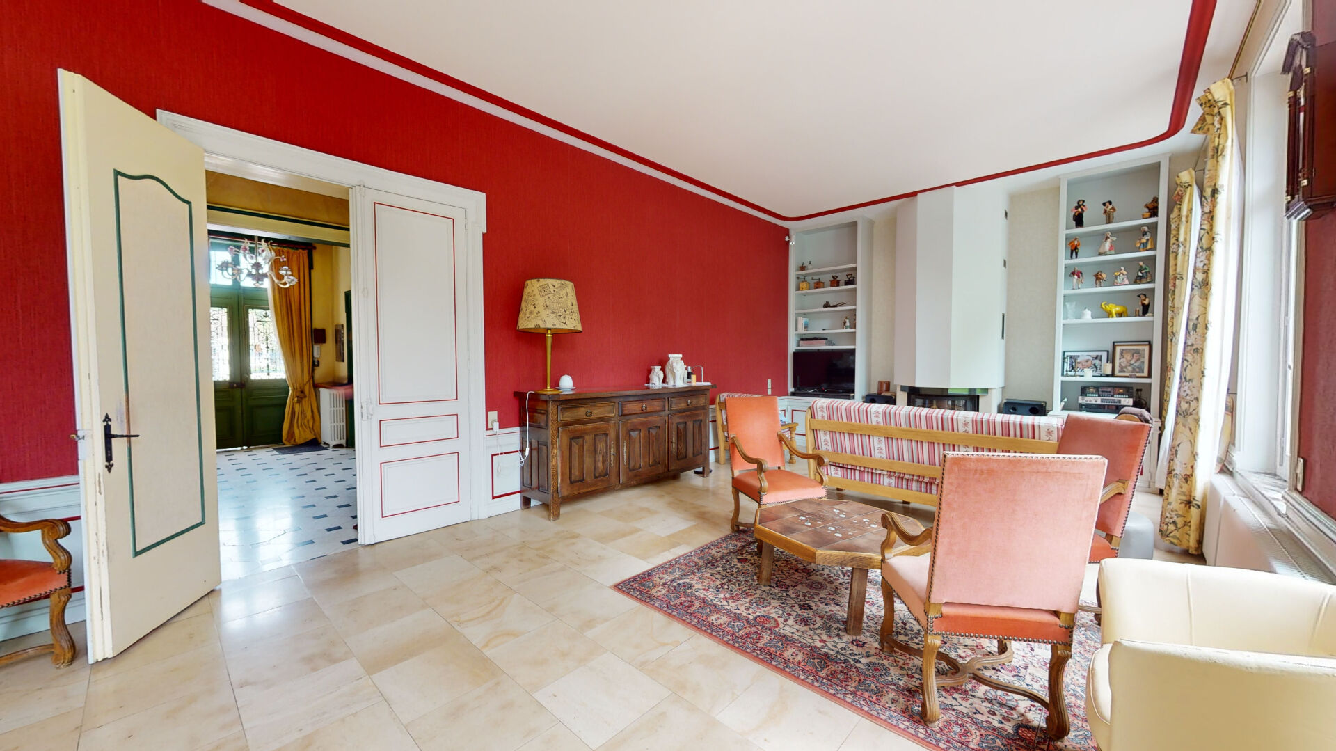 VENTE d'une propriété de 11 pièces (390 m²)