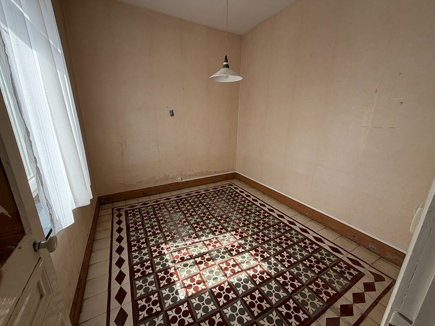 Maison individuelle 3 chambres avec jardin, garage et fort potentiel ? Aix-en-Pévèle