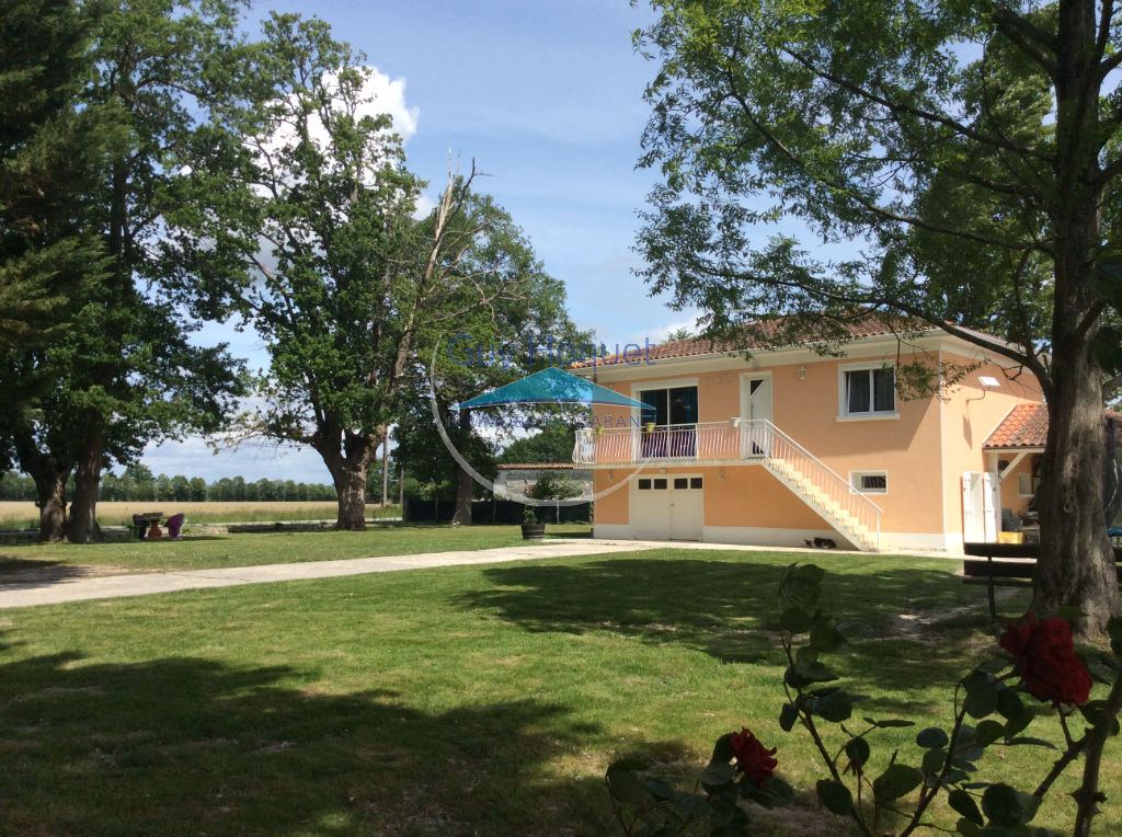 Vente : maison 3 chambres  (100 m²) à BOUMOURT