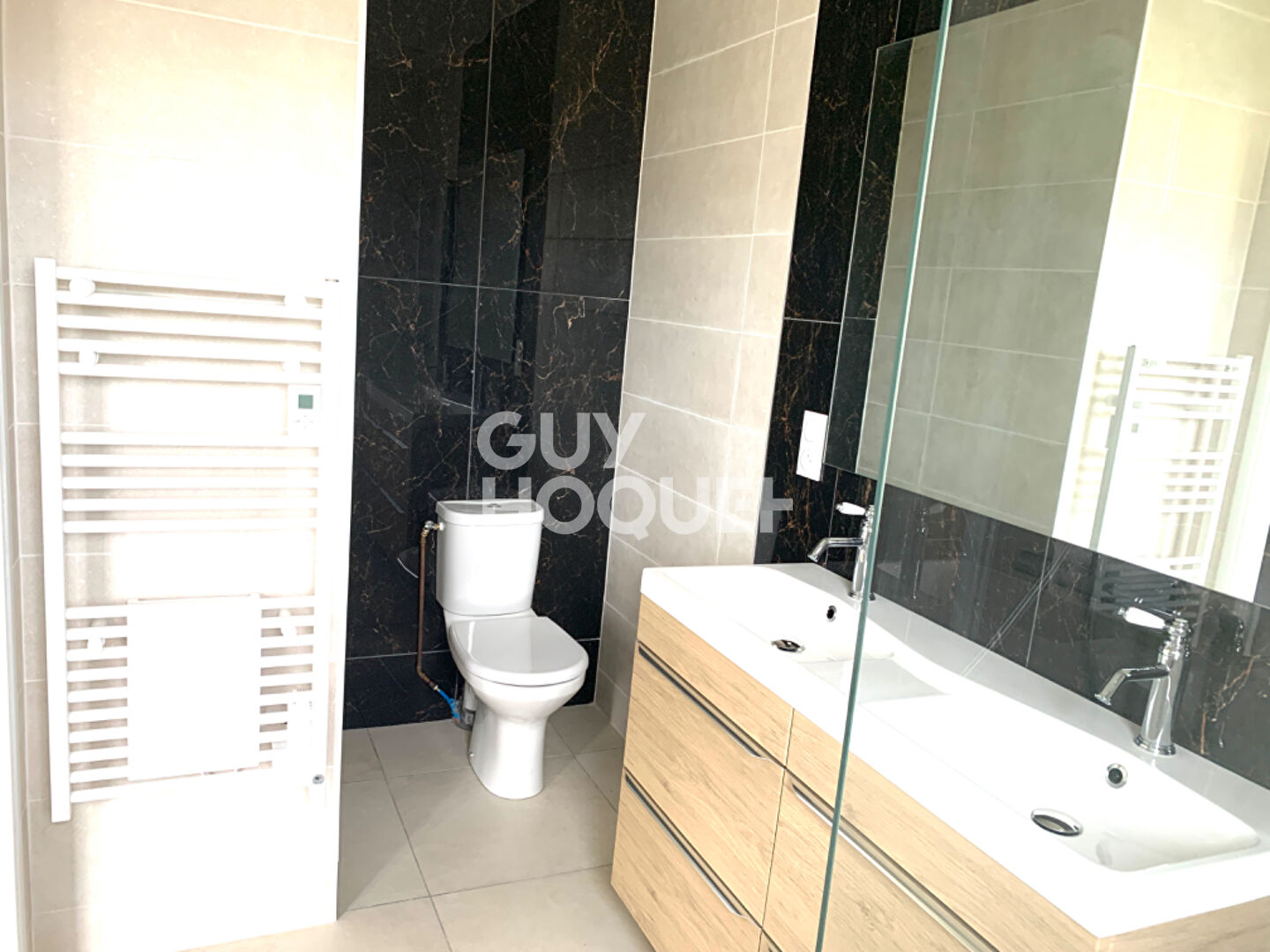 Maison Neuve - 3 chambres + 1 bureau avec piscine et garage