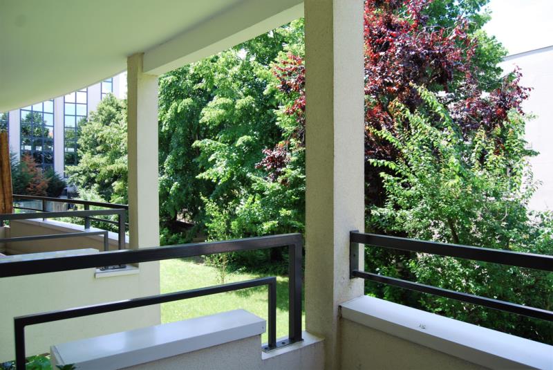 APPARTEMENT 5 PIECES PARKING ET TERRASSE 
