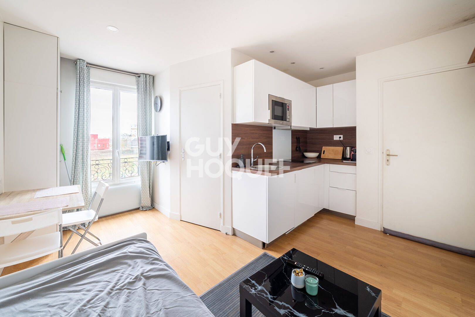 Lot de 2 studios vendus meublés et équipés