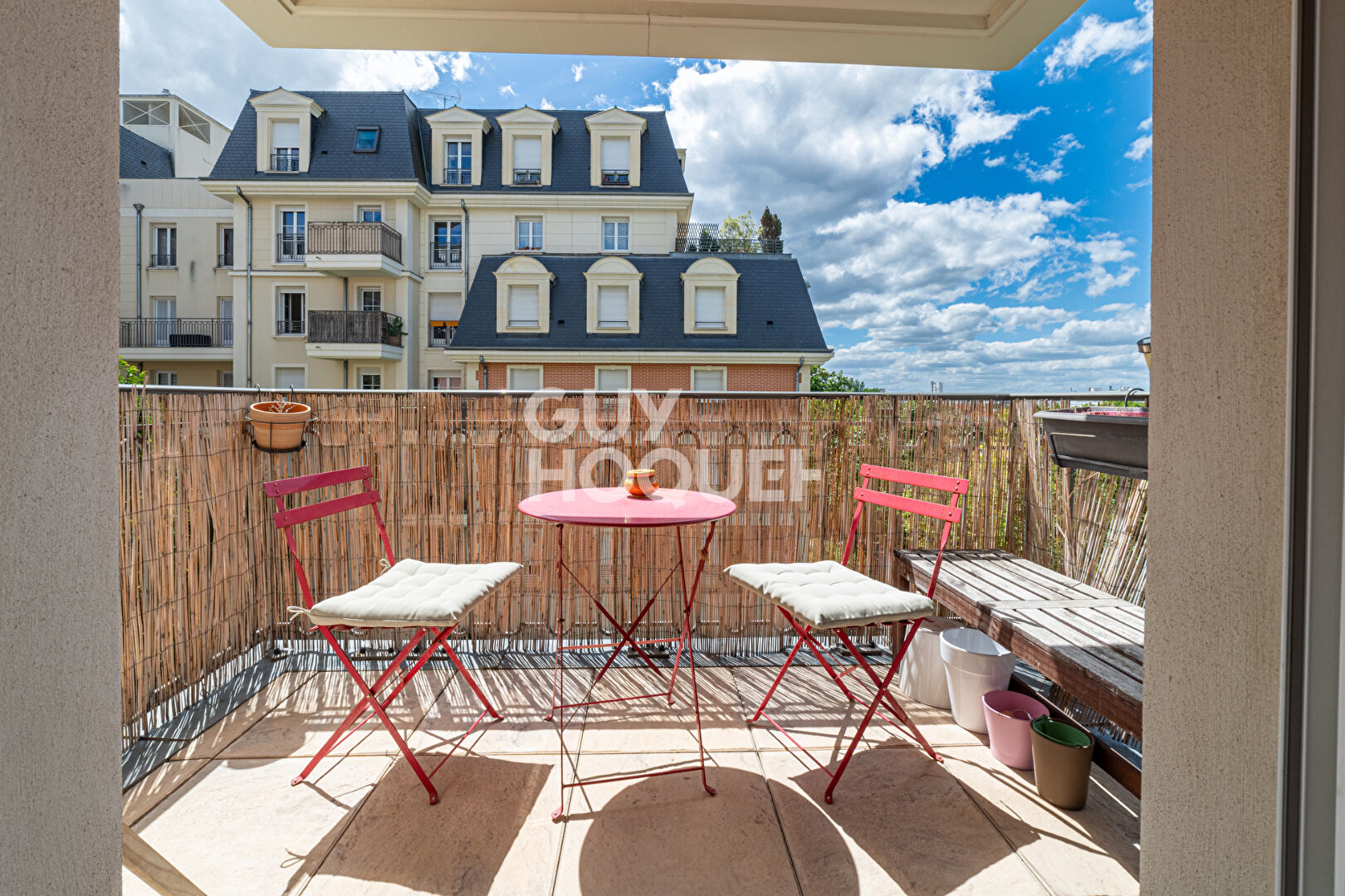 APPARTEMENT 3 PIECES AVEC BALCON ET PARKING