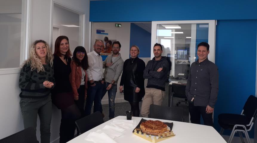 Galette des rois à l'agence Guy Hoquet d'Aubenas