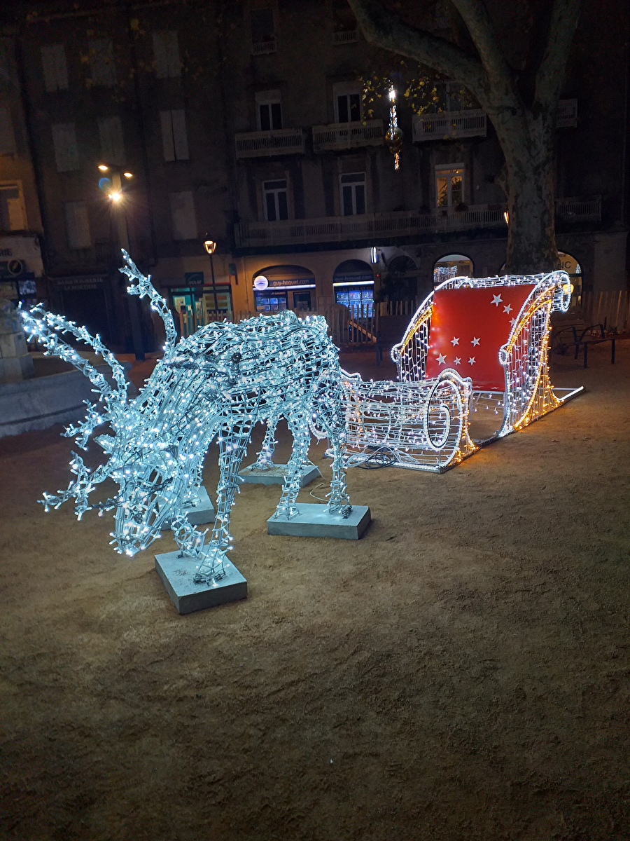 L'Agora d'Aubenas, en habit de lumière, Magnifique !!