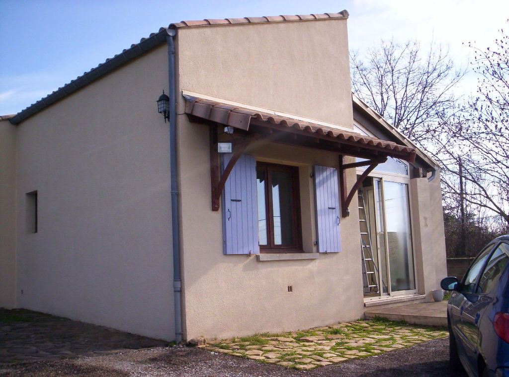 SAINT GINEYS EN COIRON maison de Type 3